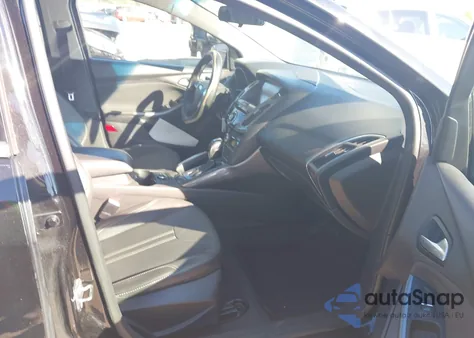 2012 Ford Focus Sel z USA, uszkodzony, nr VIN 1FAHP3M24CL363678